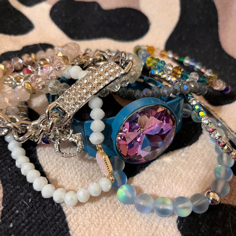 Jumbo Stack Of 10 Individual Bracelets - image 4